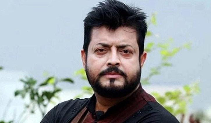 জন্মদিনে নেই উৎসব, মায়ের শোক বয়ে বেড়ান ওমর সানী